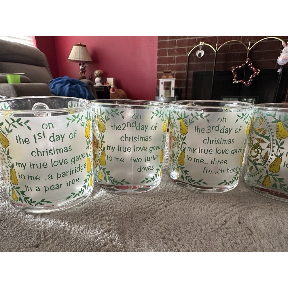 Vtg 1985 Royal Holidays Royal China Set of 10 Crystal Mugs 12 Days of Christmas